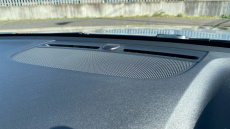 Volvo Xc40 2.0 T4 R DESIGN Pro 5dr AWD Geartronic Petrol Estate